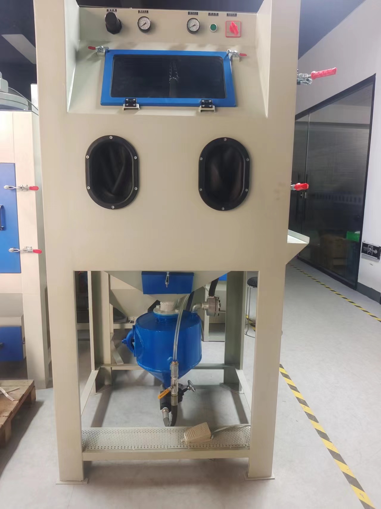 BHPS-1090DA手動(dòng)加壓式噴砂機(jī)